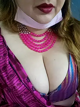 Snapshot of Rupaleesexy chatting on 06-20-26, 06:22 Rupaleesexy online show from 06-20-26, 06:22