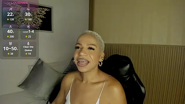 summer night  online show from 04-08-26, 11:32