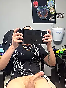 Snapshot of Hatchetwound6969 chatting on 03-20-26, 01:21 Hatchetwound6969 online show from 03-20-26, 01:21