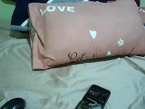 just lela online show from 02-20-25, 01:08