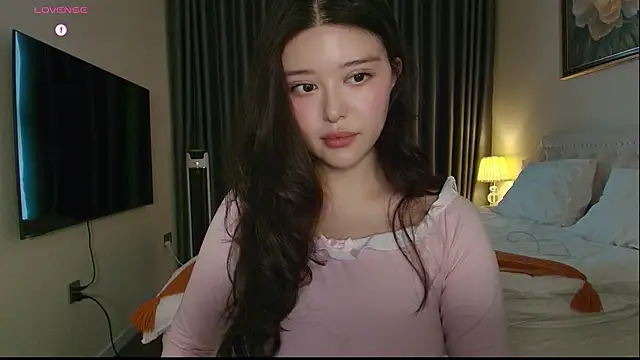 Snapshot of tenderlybaee chatting on 02-03-26, 04:32 tenderlybaee online show from 02-03-26, 04:32