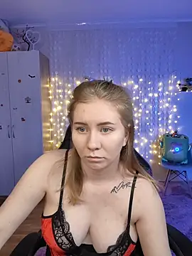 D0nna  online show from 02-22-26, 10:19