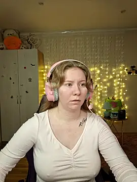 D0nna  online show from 03-23-26, 07:18