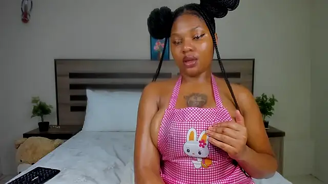 Snapshot of Renee-18 chatting on 12-11-24, 02:19 Renee-18 online show from 12-11-24, 02:19