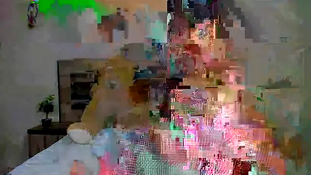 Snapshot of Renee-18 chatting on 12-21-24, 05:58 Renee-18 online show from 12-21-24, 05:58