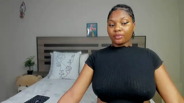 Snapshot of Renee-18 chatting on 12-30-24, 09:50 Renee-18 online show from 12-30-24, 09:50