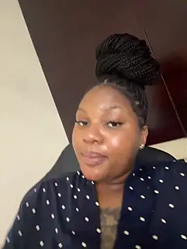 Snapshot of Renee-18 chatting on 03-16-25, 04:30 Renee-18 online show from 03-16-25, 04:30