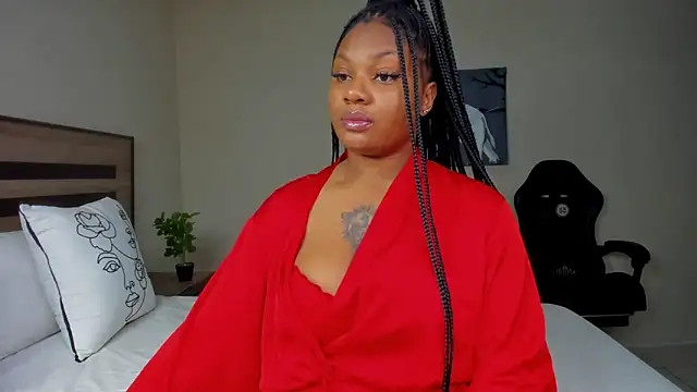 Snapshot of Renee-18 chatting on 09-21-25, 02:57 Renee-18 online show from 09-21-25, 02:57