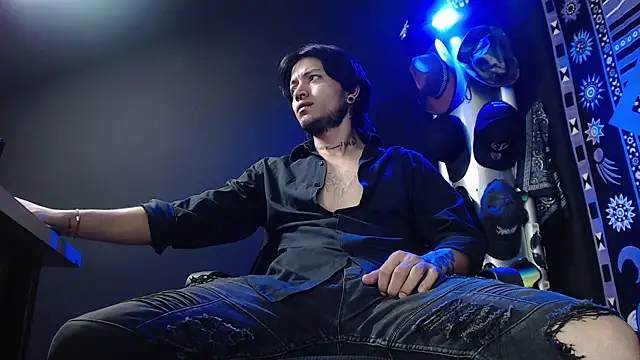 Dicaprioo  online show from 03-03-25, 06:44