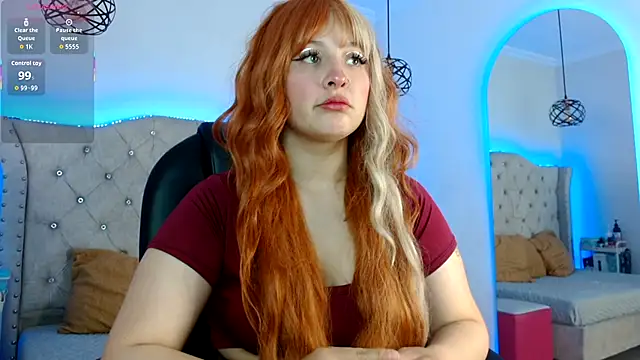 Charlotte Jones   online show from 12-15-25, 11:36