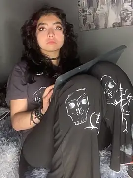  Gothiccbitch  online show from 03-20-25, 09:15