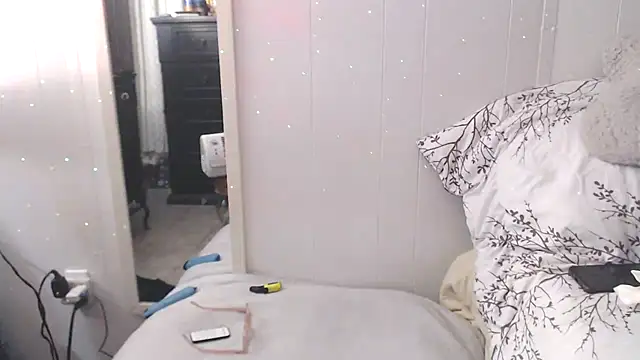 Erotic nayma online show from 01-10-26, 07:43