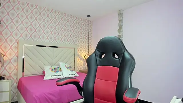 Snapshot of delilaquinn chatting on 01-23-25, 07:18 delilaquinn online show from 01-23-25, 07:18