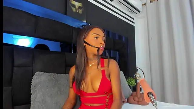 CahitlinBell online show from 12-02-24, 08:44