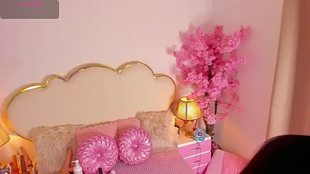 CahitlinBell online show from 05-14-26, 06:09