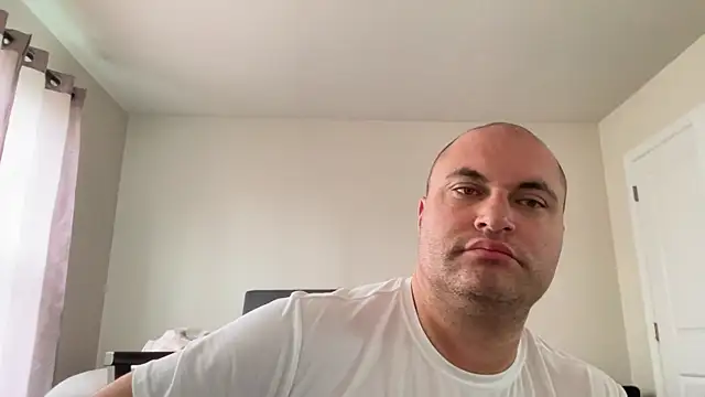 SluggishChase99 online show from 03-31-26, 04:29