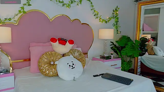 EmmaCrush online show from 11-12-25, 09:47