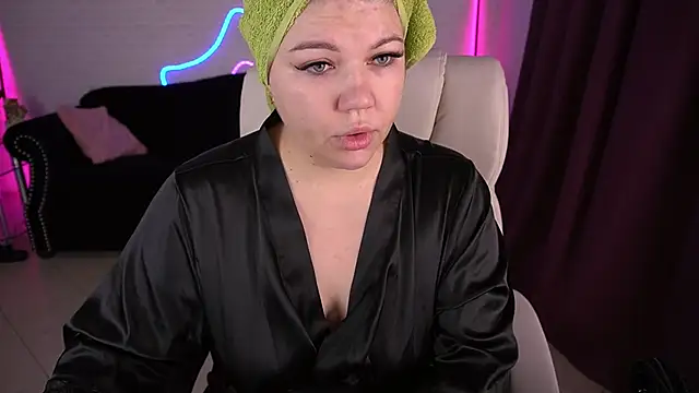 GabbieJay online show from 11-24-25, 11:54