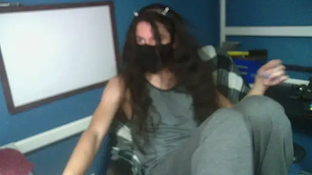 Snapshot of Flappywig chatting on 02-16-25, 05:59 Flappywig online show from 02-16-25, 05:59