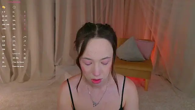 Snapshot of Hayle_Hill chatting on 07-12-26, 02:24 Hayle Hill online show from 07-12-26, 02:24