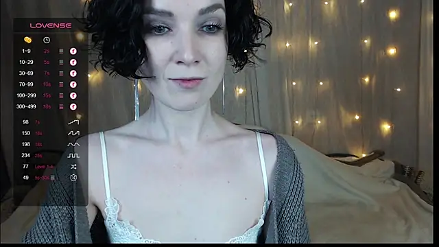 TinaWince online show from 01-12-25, 04:52