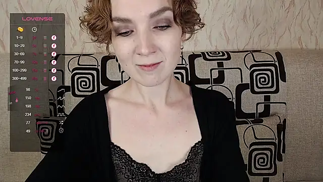 TinaWince online show from 09-28-25, 04:40