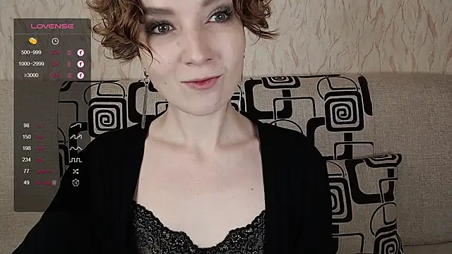 TinaWince online show from 10-18-25, 04:04