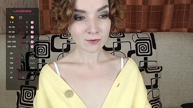 TinaWince online show from 11-30-25, 04:49