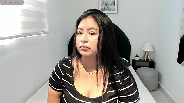  alaiasmile  online show from 05-18-26, 05:08