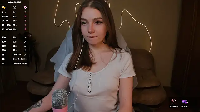 Snapshot of Kami_kam chatting on 03-04-25, 05:13 Kami kam online show from 03-04-25, 05:13