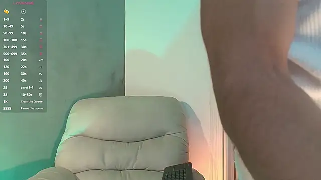 Valentinoford online show from 02-21-25, 02:50