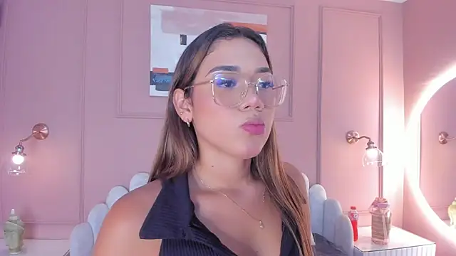 Snapshot of mara_brooks chatting on 03-07-25, 07:05 mara brooks online show from 03-07-25, 07:05