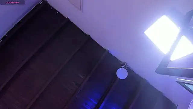 Snapshot of maye_wells chatting on 12-19-24, 11:35 maye wells online show from 12-19-24, 11:35