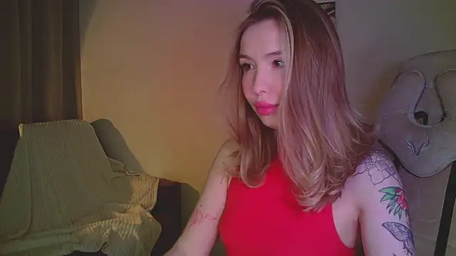 Snapshot of mia_raspberrie chatting on 04-13-26, 08:25 mia raspberrie online show from 04-13-26, 08:25