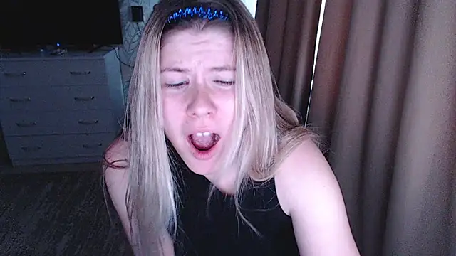 MelissaXKinky online show from 12-25-24, 10:06