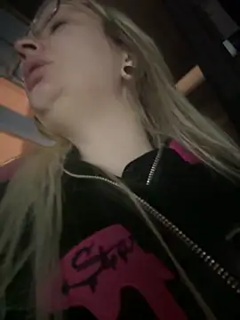 Snapshot of Teya_moon_ chatting on 02-27-25, 09:58 Teya moon  online show from 02-27-25, 09:58