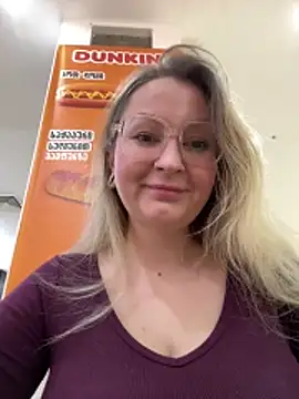 Teya moon  online show from 04-17-26, 01:58