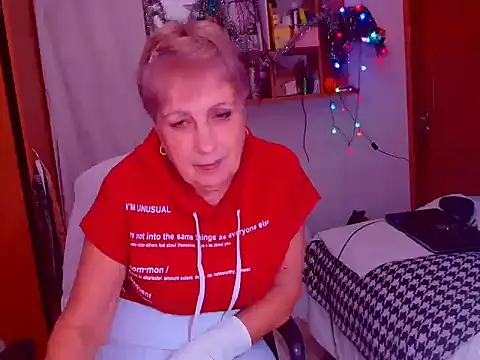 Snapshot of Victoria5643 chatting on 01-15-25, 08:16 Victoria5643 online show from 01-15-25, 08:16