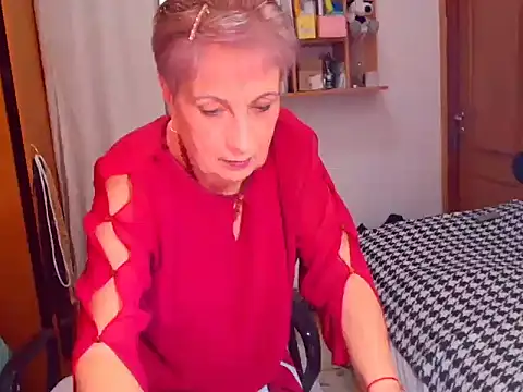 Snapshot of Victoria5643 chatting on 01-27-25, 06:41 Victoria5643 online show from 01-27-25, 06:41