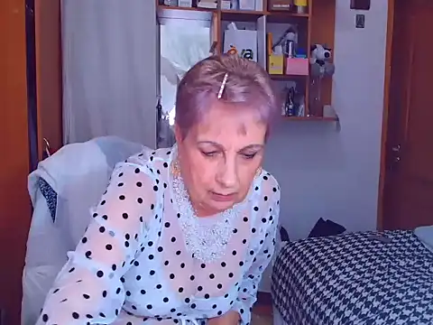 Snapshot of Victoria5643 chatting on 01-30-25, 09:14 Victoria5643 online show from 01-30-25, 09:14