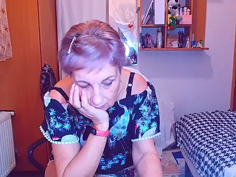 Snapshot of Victoria5643 chatting on 02-17-25, 09:41 Victoria5643 online show from 02-17-25, 09:41