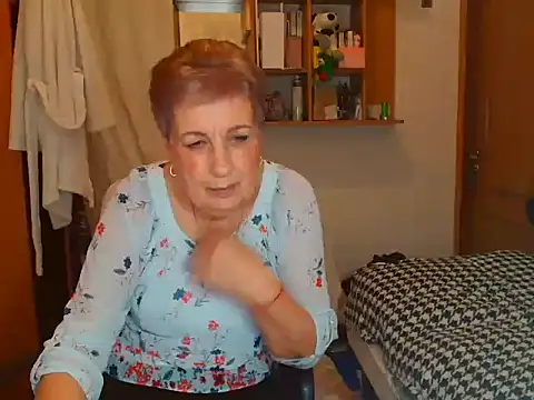 Snapshot of Victoria5643 chatting on 02-21-25, 07:32 Victoria5643 online show from 02-21-25, 07:32