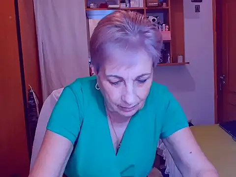 Snapshot of Victoria5643 chatting on 02-27-25, 06:53 Victoria5643 online show from 02-27-25, 06:53