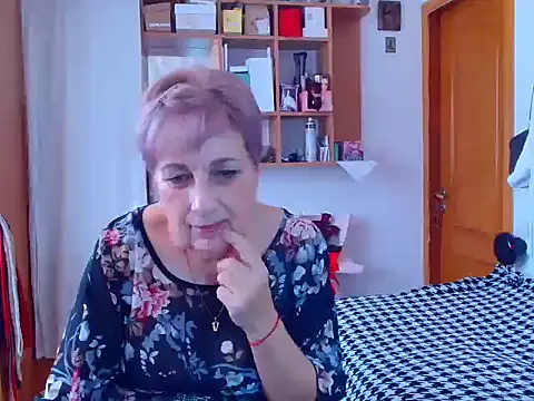 Snapshot of Victoria5643 chatting on 03-15-25, 08:04 Victoria5643 online show from 03-15-25, 08:04