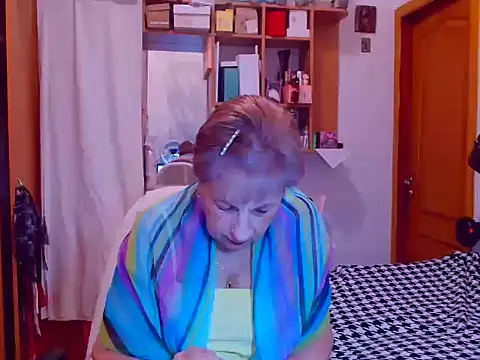 Snapshot of Victoria5643 chatting on 03-15-25, 08:32 Victoria5643 online show from 03-15-25, 08:32