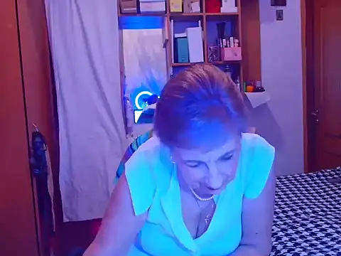 Snapshot of Victoria5643 chatting on 03-17-25, 07:48 Victoria5643 online show from 03-17-25, 07:48