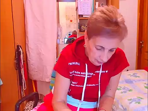 Snapshot of Victoria5643 chatting on 09-18-25, 08:33 Victoria5643 online show from 09-18-25, 08:33