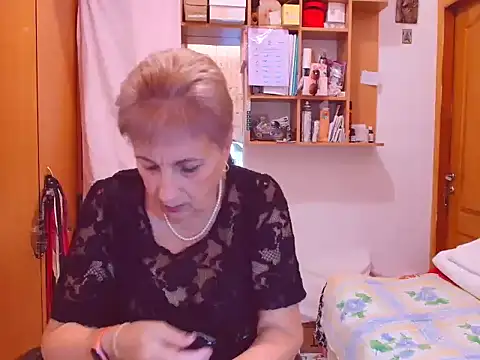 Snapshot of Victoria5643 chatting on 09-23-25, 07:50 Victoria5643 online show from 09-23-25, 07:50