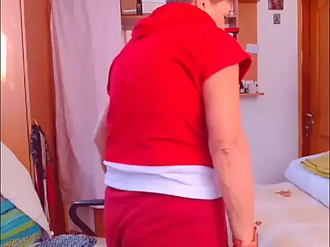 Snapshot of Victoria5643 chatting on 09-28-25, 07:25 Victoria5643 online show from 09-28-25, 07:25