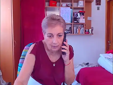 Snapshot of Victoria5643 chatting on 10-12-25, 06:34 Victoria5643 online show from 10-12-25, 06:34